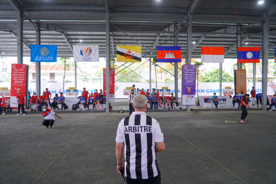 Tổng kết hôm nay, các đội lọt vào bán kết ở nội dung đôi nữ có Việt Nam, Lào, Campuchia, Malaysia; đôi nam có Việt Nam, Campuchia, Thái Lan, Lào. Đôi nữ Thái Lan và đôi nam Malaysia dừng bước tại vòng bảng.(Ảnh: Minh Hiếu/Vietnam+)