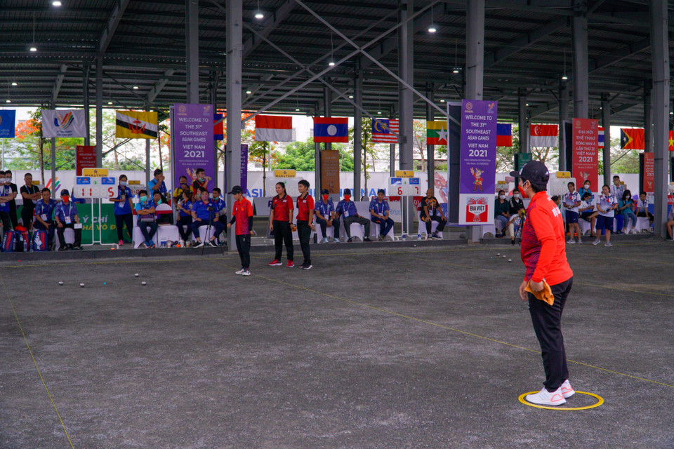 Hôm nay (13/5) tại Trung tâm Huấn luyện và thi đấu Thể dục Thể thao Hà Nội (quận Nam Từ Liêm, Hà Nội) đã diễn ra ngày thi đấu thứ 2 của bộ môn bi sắt SEA Games 31. (Ảnh: Minh Hiếu/Vietnam+)