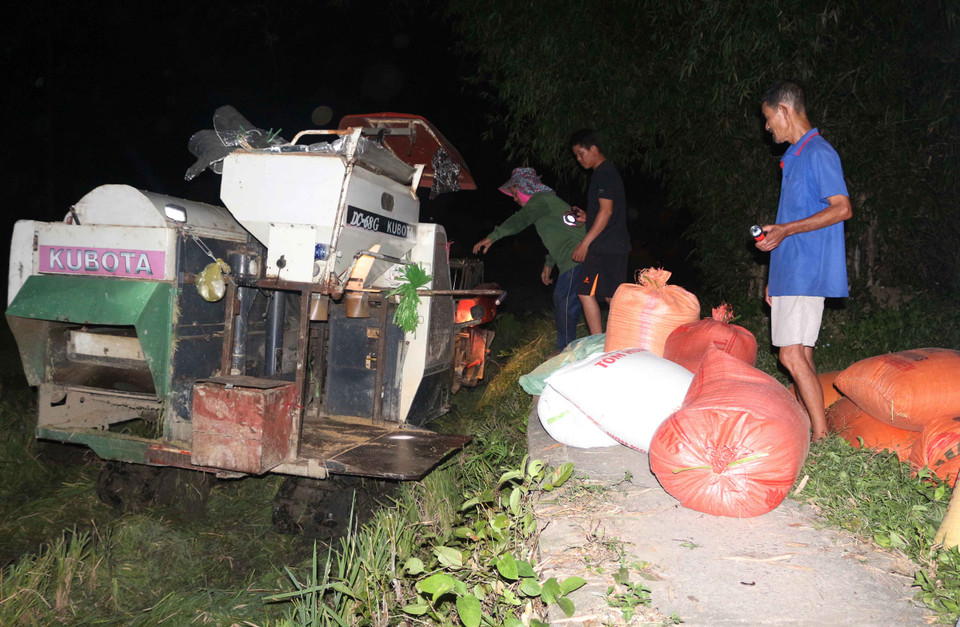 Tại Nghệ An, thời điểm này đang là cao điểm nắng nóng, nhiệt độ ban ngày lên đến 40 độ C. (Ảnh: Nguyễn Oanh/Vietnam+)