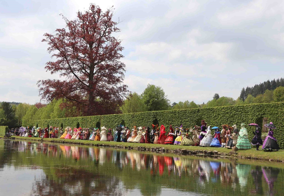Quang cảnh diễu hành của lễ hội carnaval Mặt nạ Venice. (Ảnh: Hương Giang/TTXVN)