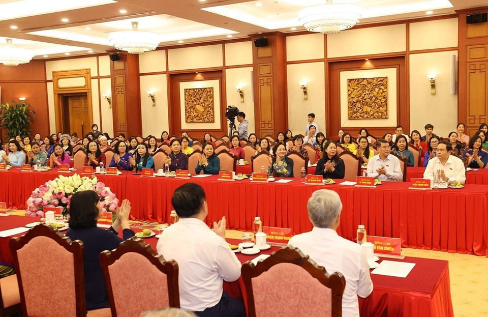 Các đại biểu dự cuộc gặp mặt. (Ảnh: Trí Dũng/TTXVN)