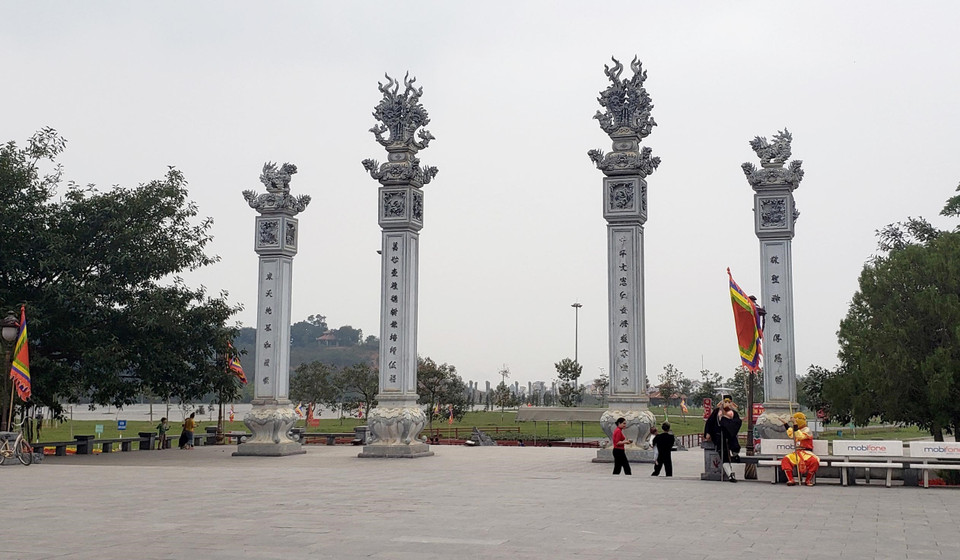 Khu vực đền Thõng Tây Thiên vắng khách. (Ảnh: Hoàng Hùng/TTXVN)