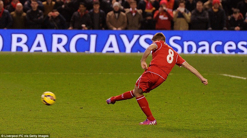 Gerrard đã không phụ đồng đội để lập công.