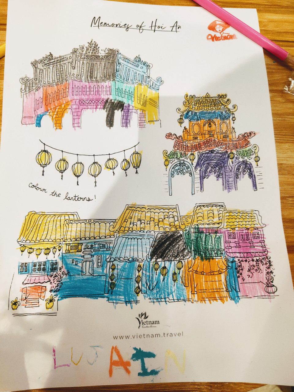 Hình ảnh Hội An lung linh và sinh động qua góc nhìn của bạn bè quốc tế, đặc biệt là những bức tranh đầy màu sắc đến từ các du khách nhí. (Nguồn: Vietnam+)