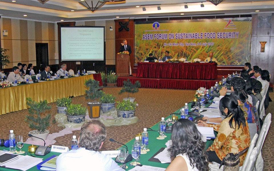 Ngày 5-6/7/2010, tại TP Hồ Chí Minh diễn ra Diễn đàn Á-Âu (ASEM) về An ninh lương thực bền vững nhằm đóng góp vào nỗ lực chung của ASEM trong việc bảo đảm an ninh lương thực toàn cầu. (Ảnh: Hoàng Hải/TTXVN)