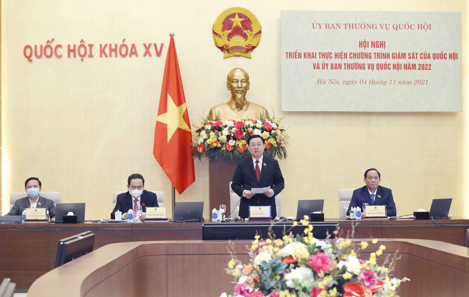 Chủ tịch Quốc hội Vương Đình Huệ chủ trì hội nghị. (Ảnh: Doãn Tấn/TTXVN)