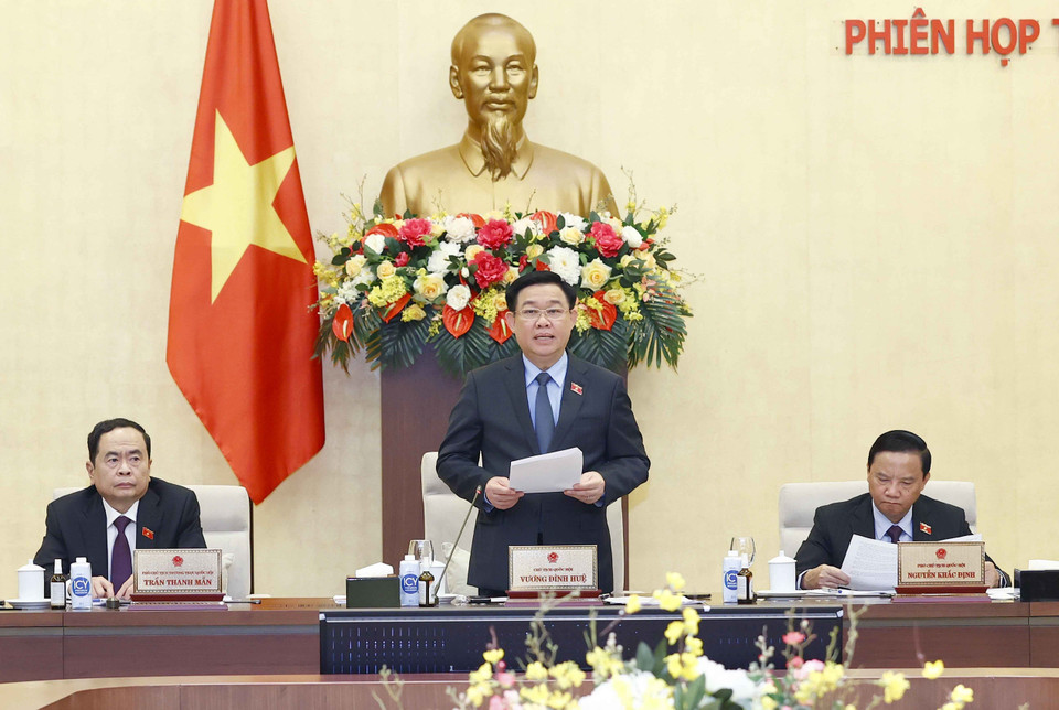 Chủ tịch Quốc hội Vương Đình Huệ phát biểu khai mạc phiên họp. (Ảnh: Doãn Tấn/TTXVN)