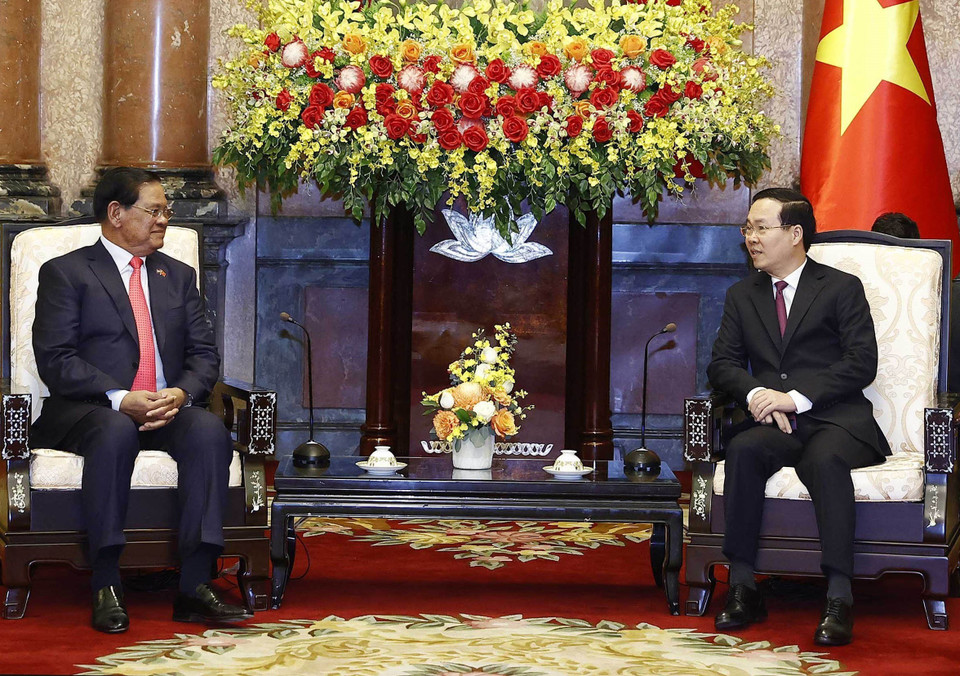 Hình ảnh Chủ tịch nước Võ Văn Thưởng tiếp Phó Thủ tướng, Bộ trưởng Bộ Nội vụ Campuchia Samdech Krolahom Sar Kheng. (Ảnh: Thống Nhất/TTXVN)