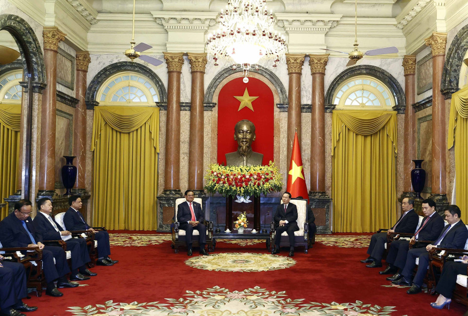 Chủ tịch nước Võ Văn Thưởng tiếp Phó Thủ tướng, Bộ trưởng Bộ Nội vụ Campuchia Samdech Krolahom Sar Kheng. (Ảnh: Thống Nhất/TTXVN)