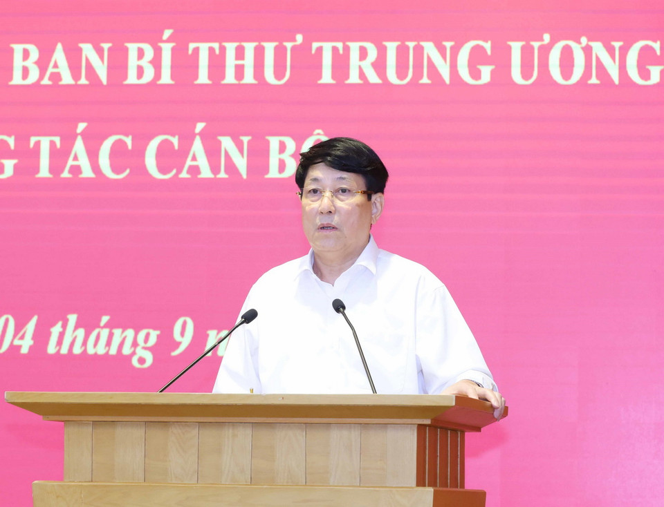 Đồng chí Lương Cường, Ủy viên Bộ Chính trị, Thường trực Ban Bí thư phát biểu tại Lễ trao Quyết định. (Ảnh: Phương Hoa/TTXVN)