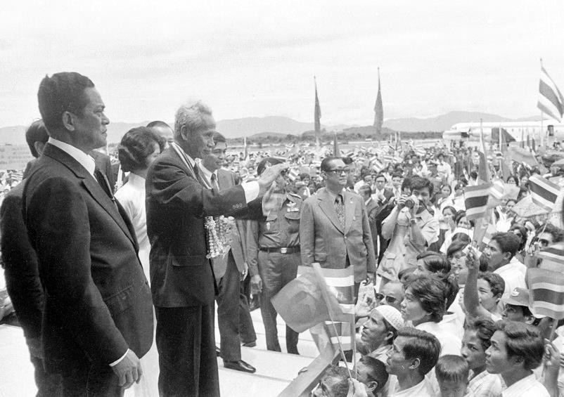 Nhân dân tỉnh Narathiwat (phía Nam Thái Lan) chào đón Thủ tướng Phạm Văn Đồng trong chuyến thăm đầu tiên của một lãnh đạo cấp cao Việt Nam tới Thái Lan (6-10/9/1978) kể từ khi hai nước thiết lập quan hệ ngoại giao. (Ảnh: Xuân Lâm/TTXVN)