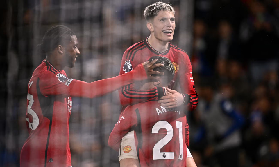 Niềm vui của các cầu thủ Manchester United sau khi vượt lên dẫn trước. (Nguồn: Getty Images)