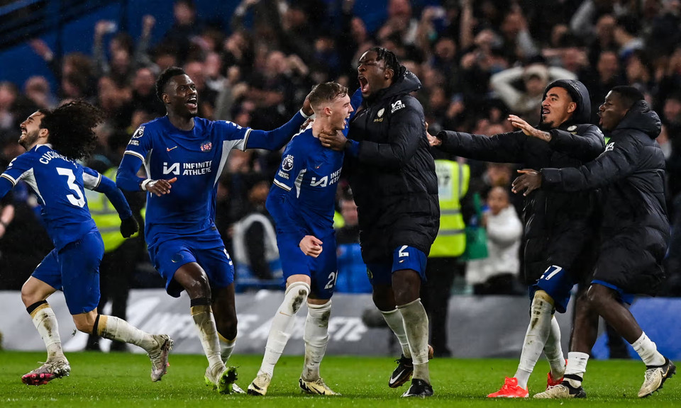 Chỉ đúng 1 phút sau, Palmer lại tỏa sáng với cú sút quyết đoán ấn định chiến thắng kịch tính 4-3 cho Chelsea. (Nguồn: Getty Images)