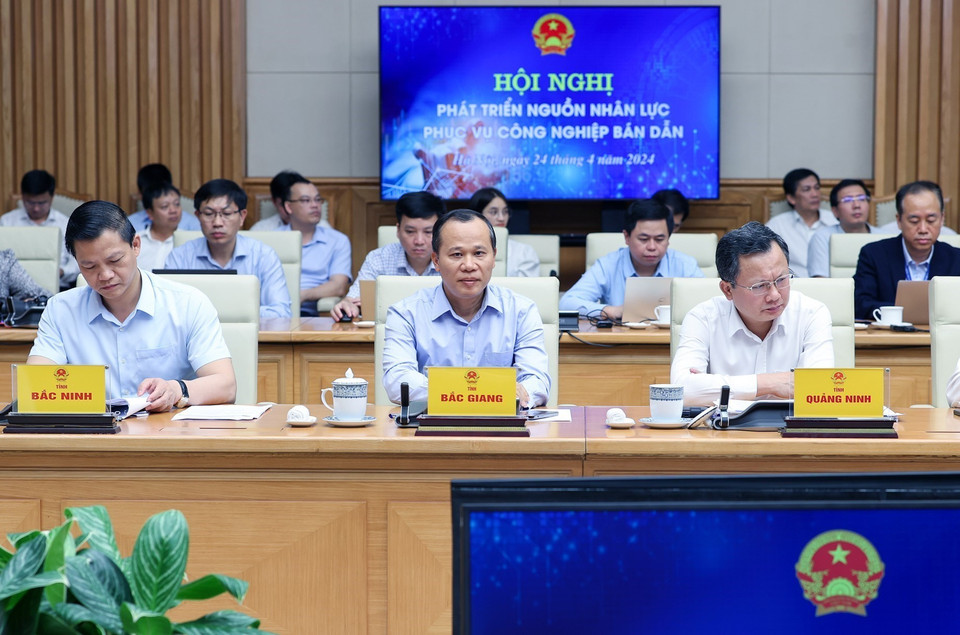 Các đại biểu tham dự hội nghị phát triển nguồn nhân lực bán dẫn. (Ảnh: Dương Giang/TTXVN)