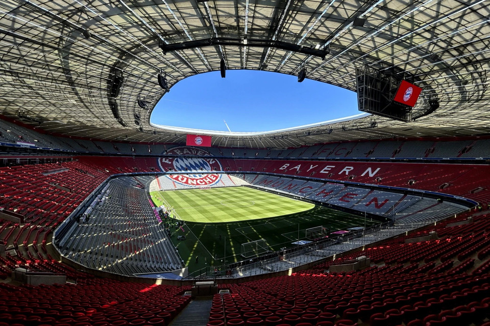 Sân Allianz Arena là sân nhà của Bayern Munich có sức chứa 66.000 người và sẽ tổ chức tổng cộng 6 trận ở EURO 2024. (Nguồn: AP)