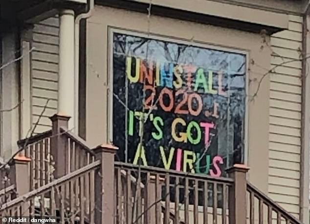 Đối với một người tại Ohio, năm 2020 giống như một hệ điều hành không thể cài đặt vì bị nhiễm virus. (Nguồn: DailyMail)