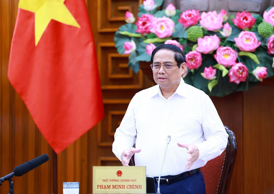 Thủ tướng Phạm Minh Chính kết luận buổi làm việc với các đơn vị để đẩy nhanh tiến hoàn thành Dự án đường dây 500kV mạch 3. (Ảnh: Dương Giang/TTXVN)