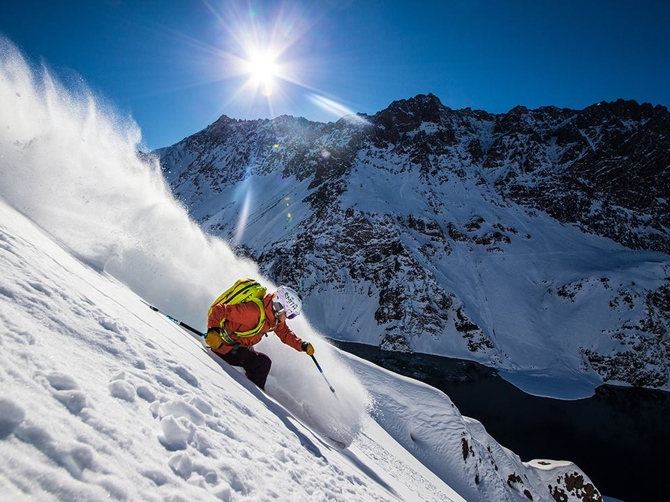 Vận động viên trượt tuyết Amie Engerbretson tại khu trượt tuyết nổi tiếng Portillo, Chile. (Nguồn: NatGeo)