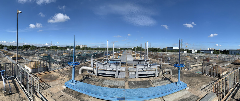 Thủ tướng Phạm Minh Chính chủ trì làm việc với lãnh đạo chủ chốt Thành phố Hồ Chí Minh. (Ảnh: Dương Giang/TTXVN)