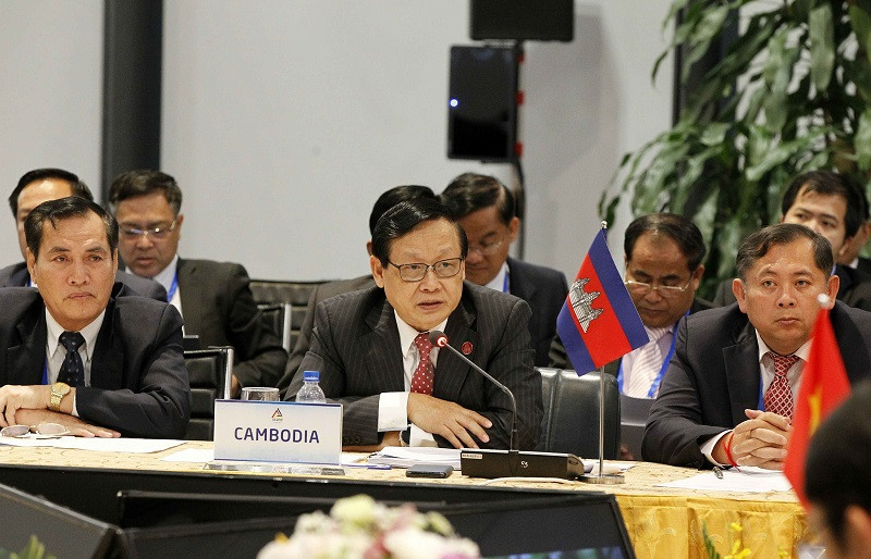 Đại diện Đoàn Vương quốc Campuchia phát biểu tại cuộc họp. (Ảnh: TTXVN)