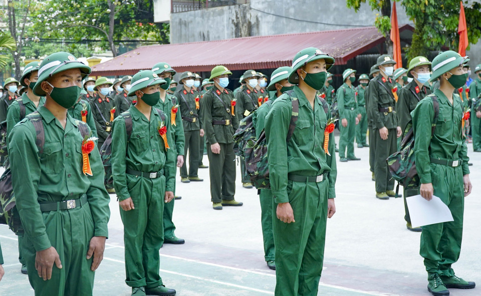 Các tân binh ở Điện Biên chuẩn bị lên đường thực hiện nghĩa vụ quân sự. (Ảnh: Xuân Tư/TTXVN)