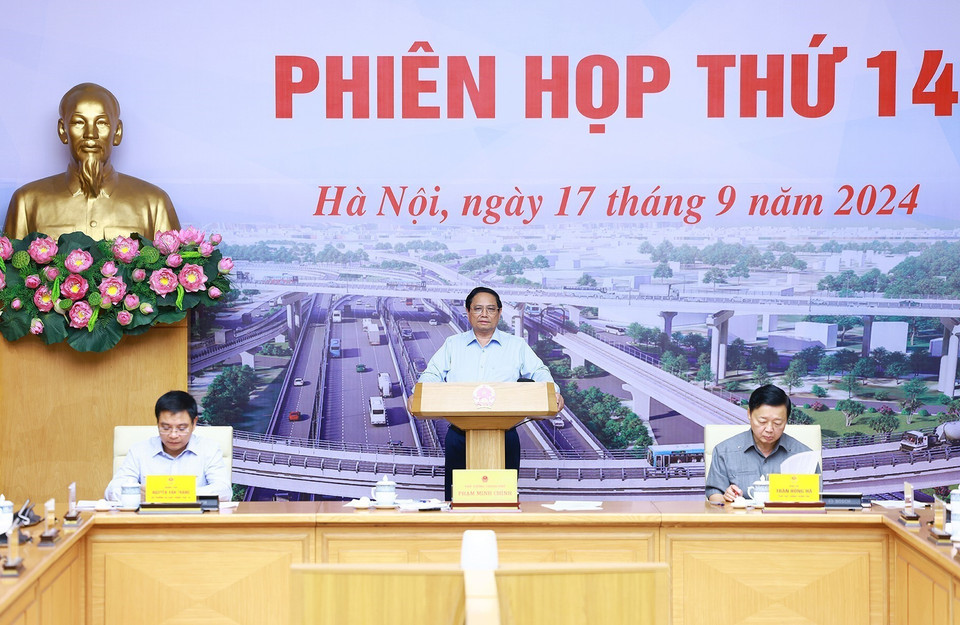 Thủ tướng Phạm Minh Chính chủ trì phiên họp thứ 14 của Ban Chỉ đạo Nhà nước các công trình, dự án quan trọng quốc gia, trọng điểm ngành giao thông vận tải. (Ảnh: Dương Giang/TTXVN)
