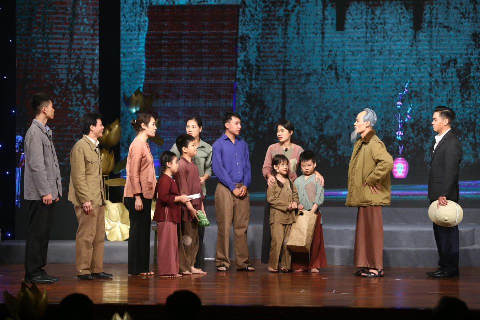 Chương trình nghệ thuật tại điểm cầu Hà Nội. (Ảnh: Minh Quyết/TTXVN)