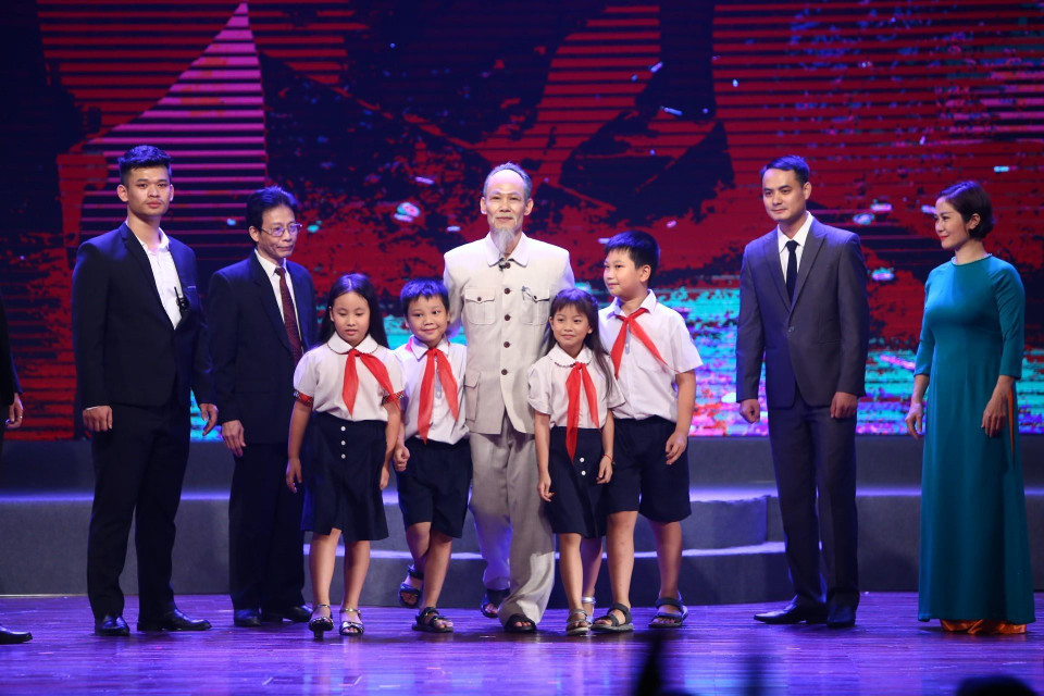 Chương trình nghệ thuật tại điểm cầu Hà Nội. (Ảnh: Minh Quyết/TTXVN)