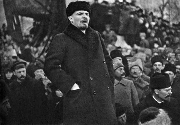 Vladimir Ilyich Lenin - Lãnh tụ vĩ đại của giai cấp vô sản toàn thế giới, người sáng lập ra Quốc tế Cộng sản; đồng thời lãnh đạo nhân dân Nga tiến hành Cách mạng Tháng Mười Nga, lập ra Nhà nước công nông đầu tiên trên thế giới do Đảng của giai cấp vô sản lãnh đạo. (Ảnh: Tư liệu TTXVN phát)