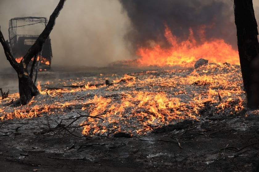 Nơi xảy ra hỏa hoạn là khu tập kết hàng của công ty Sơn Thanh chuyên sản xuất các sản phẩm nhựa. (Ảnh: Thành Đạt/TTXVN)