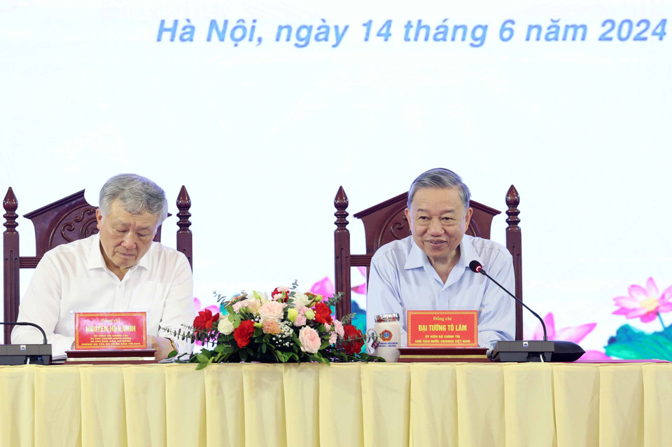 Chủ tịch nước Tô Lâm chủ trì buổi làm việc. (Ảnh: Nhan Sáng/TTXVN)