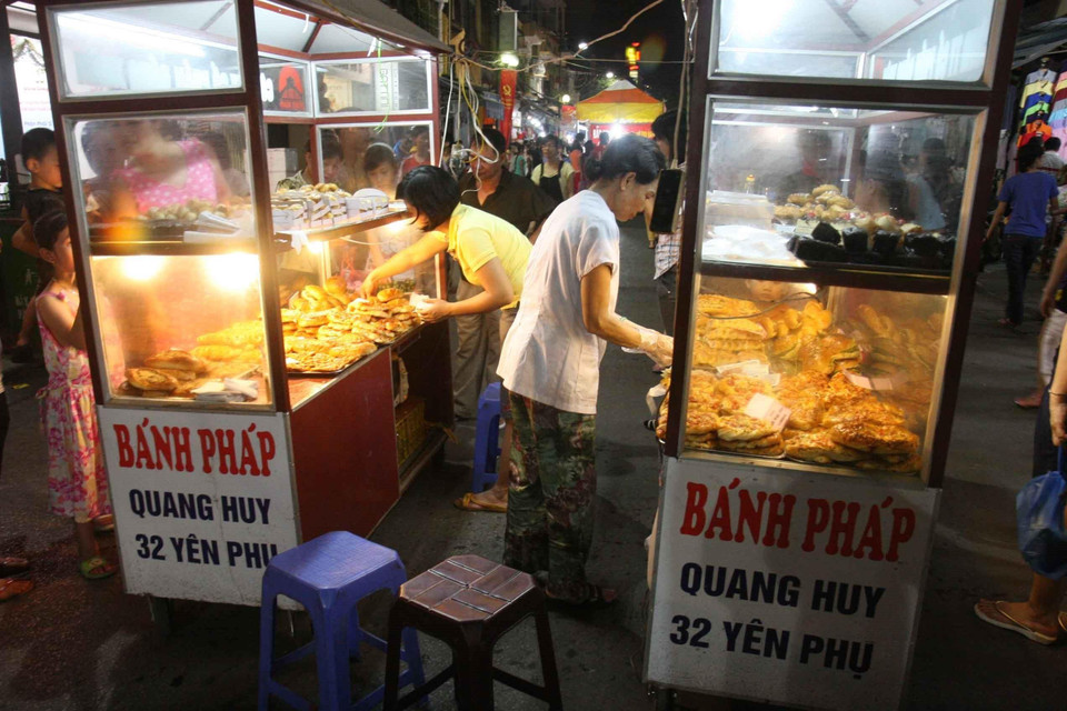 Các địa chỉ ẩm thực Hà Nội luôn là ưu tiên hàng đầu của du khách mỗi khi đến với Hà Nội. (Ảnh: Diệu Anh/TTXVN)