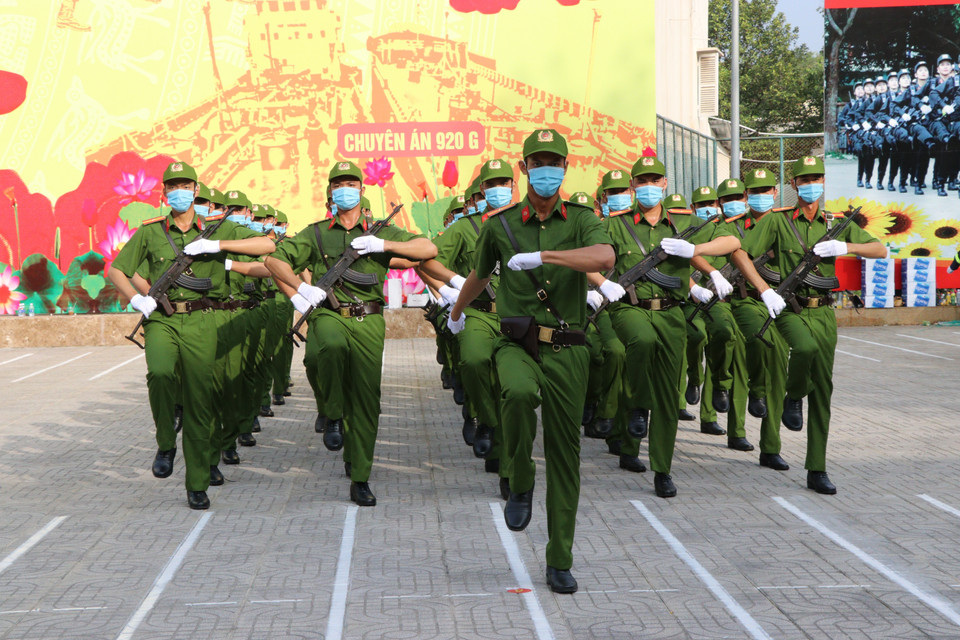 Lực lượng Công an tỉnh Đồng Nai tham gia Lễ ra quân bảo đảm an ninh trật tự ngày bầu cử đại biểu Quốc hội khóa XV và đại biểu Hội đồng Nhân dân các cấp nhiệm kỳ 2021-2026.( Ảnh: Nguyễn Văn Việt/TTXVN)
