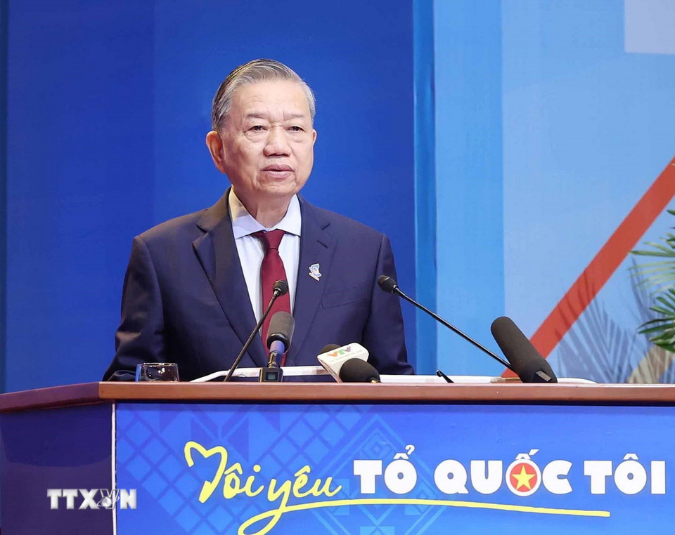 Tổng Bí thư Tô Lâm phát biểu chỉ đạo Đại hội Hội Liên hiệp Thanh niên Việt Nam lần 9. (Ảnh: Thống Nhất/TTXVN)