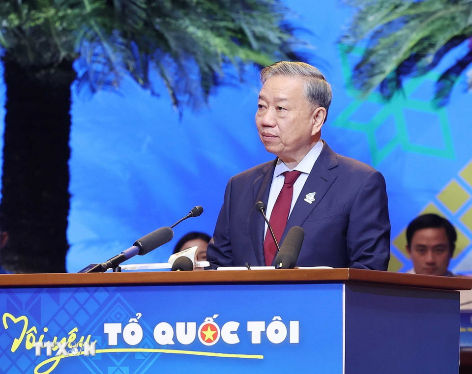 Tổng Bí thư Tô Lâm phát biểu chỉ đạo Đại hội Hội Liên hiệp Thanh niên Việt Nam lần 9. (Ảnh: Thống Nhất/TTXVN)