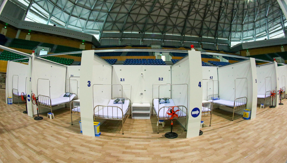 Mỗi khu có 2 giường bệnh để điều trị cho bệnh nhân. (Ảnh: Trần Lê Lâm/TTXVN)