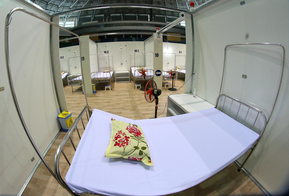 Khu cấp cứu Bệnh viện dã chiến Cung thể thao Tiên Sơn chỉ có 1 giường bệnh. (Ảnh: Trần Lê Lâm/TTXVN)