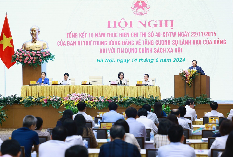 Thủ tướng Phạm Minh Chính chủ trì Hội nghị Tổng kết 10 năm thực hiện Chỉ thị số 40-CT/TW về tín dụng chính sách xã hội. (Ảnh: Dương Giang/TTXVN)