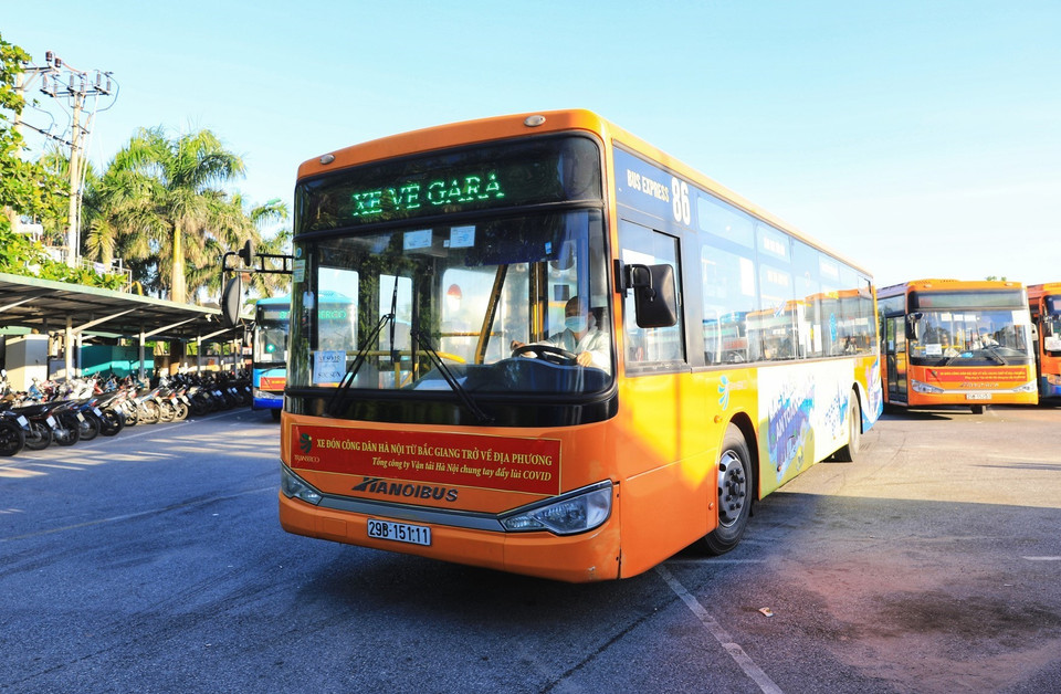 Dự kiến đoàn xe xuất phát từ 5h30 ngày 15/6 và về đến các trung tâm y tế quận, huyện, thị xã ở Hà Nội từ 13-14h30 cùng ngày. (Ảnh: Thành Đạt/TTXVN)