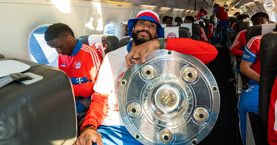 ...và mang Đĩa bạc về nhà. (Nguồn: FcBayern)