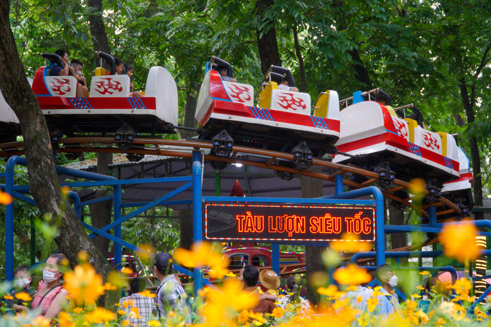 Khu vực tàu lượn siêu tốc. (Ảnh: Minh Hiếu/Vietnam+)