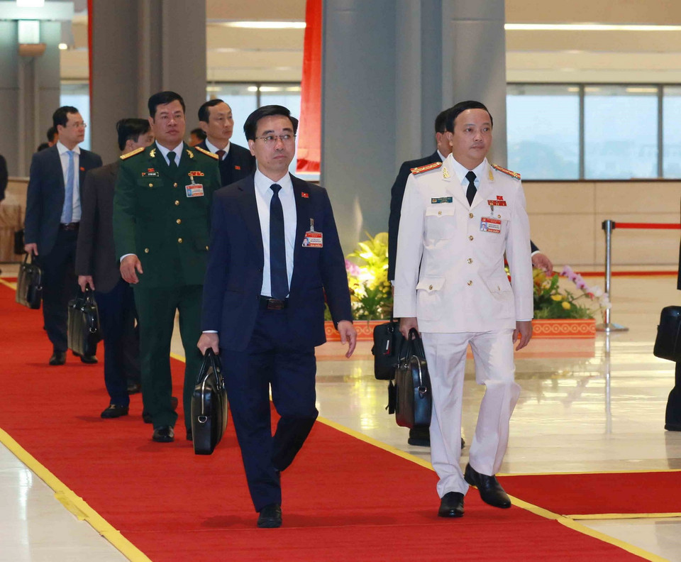 Đoàn đại biểu Đảng bộ tỉnh Yên Bái đến dự phiên họp trù bị. (Ảnh: TTXVN)