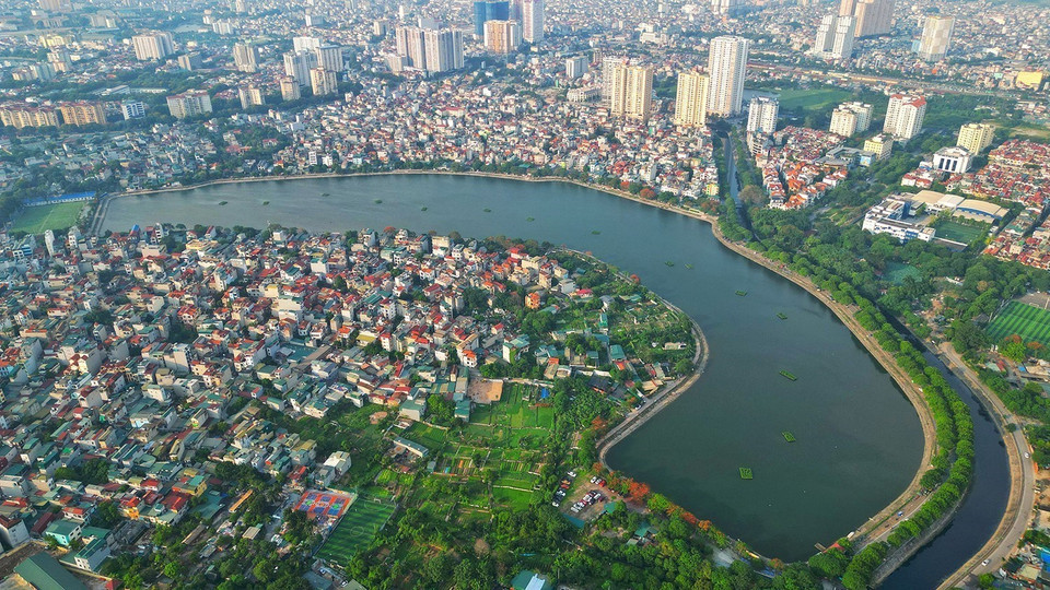 Hồ Định Công có diện tích 22,3ha. (Ảnh: Tuấn Anh/ TTXVN)