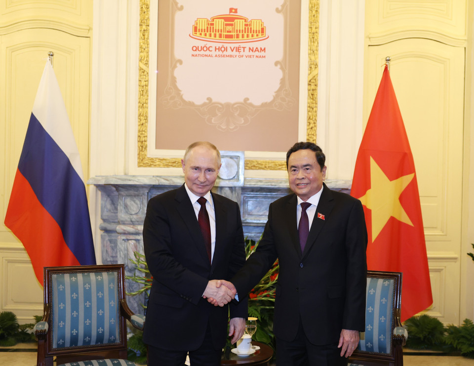 Chủ tịch Quốc hội Trần Thanh Mẫn hội kiến Tổng thống Liên bang Nga Vladimir Putin. (Ảnh: Thống Nhất/TTXVN)
