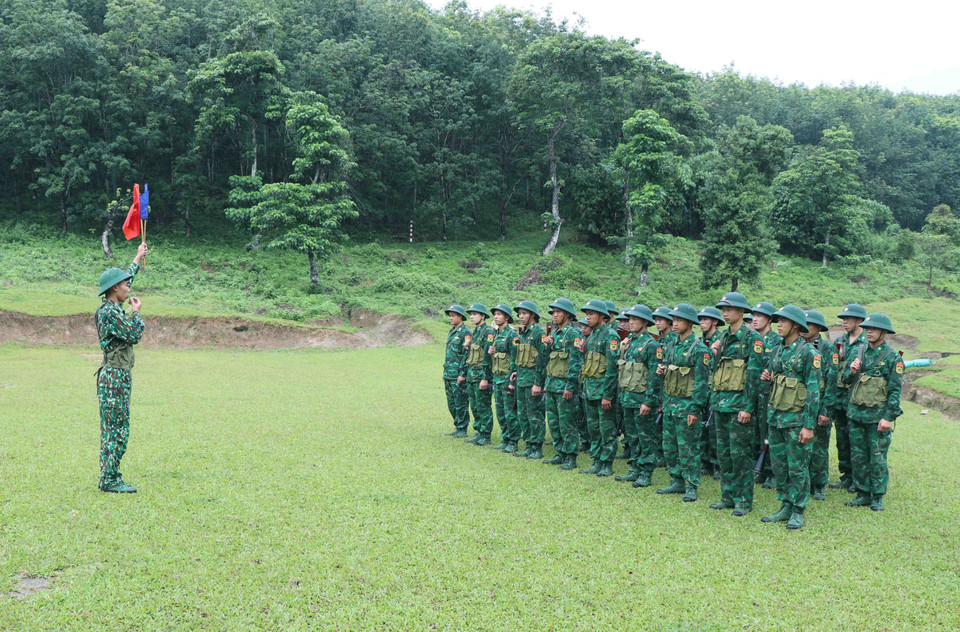  Năm 2022, Tiểu đoàn huấn luyện, cơ động (Bộ đội Biên phòng tỉnh Điện Biên) tiếp nhận huấn luyện 180 tân binh là con em các dân tộc ở 4 huyện biên giới trong tỉnh. (Ảnh: Xuân Tiến/TTXVN)