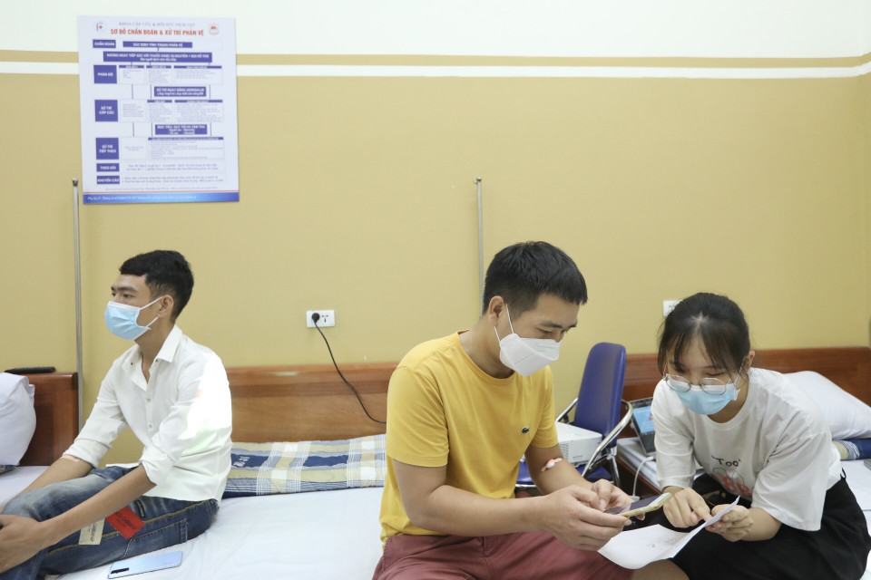 Khu vực theo dõi sau tiêm thử nghiệm. (Ảnh: Minh Quyết/TTXVN)