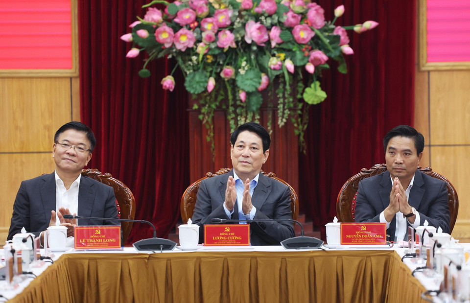 Chủ tịch nước Lương Cường làm việc với Ban Thường vụ Tỉnh ủy Thanh Hóa. (Ảnh: Lâm Khánh/TTXVN)