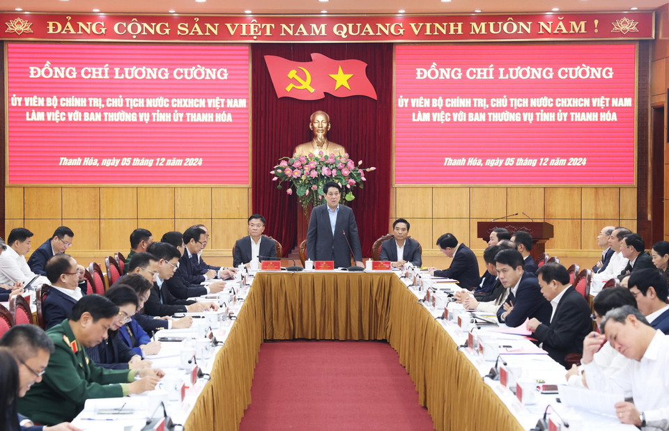 Chủ tịch nước Lương Cường làm việc với Ban Thường vụ Tỉnh ủy Thanh Hóa. (Ảnh: Lâm Khánh/TTXVN)