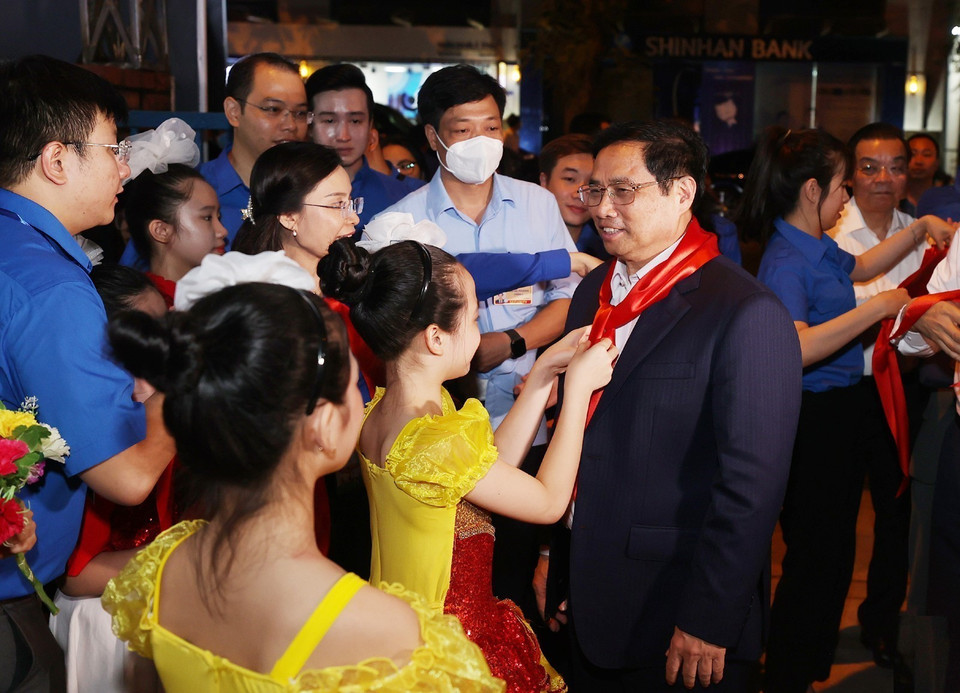 Thủ tướng Phạm Minh Chính đến dự Lễ phát động Tháng hành động vì trẻ em và khai mạc hè năm 2022. (Ảnh: Dương Giang/TTXVN)