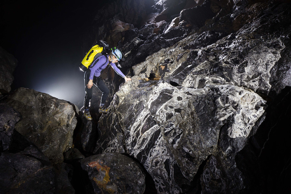 Vẻ đẹp choáng ngợp của hang Sơn Đoòng. (Ảnh: TTXVN)